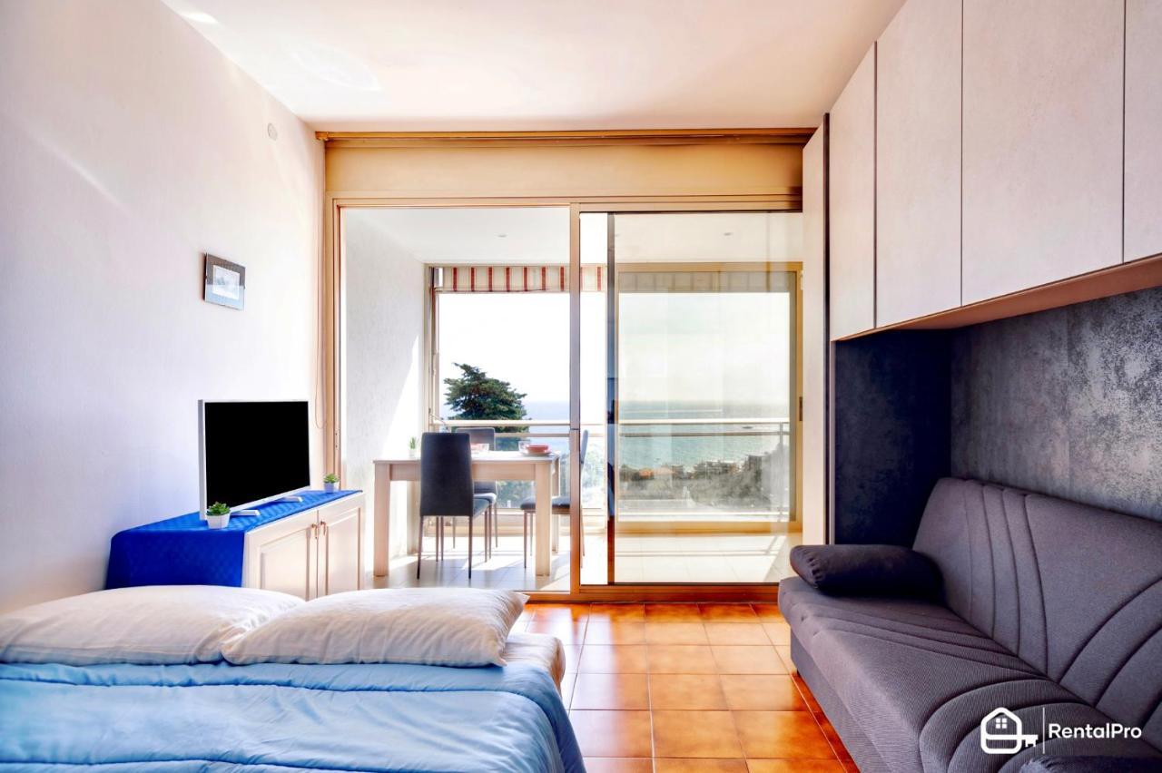 Free Parking-Sea View, With Pool & Garden Apartment ซานเรโม ภายนอก รูปภาพ