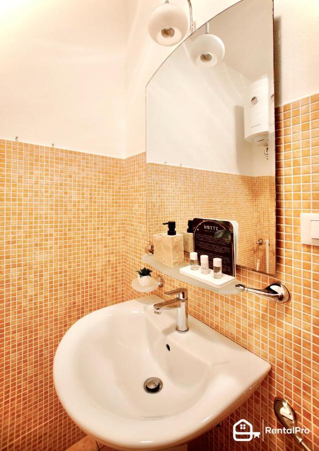Free Parking-Sea View, With Pool & Garden Apartment ซานเรโม ภายนอก รูปภาพ